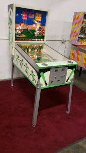 MIDWAY'S LITTLE LEAGUE PITCH & BAT BASEBALL GALLERY ARCADE