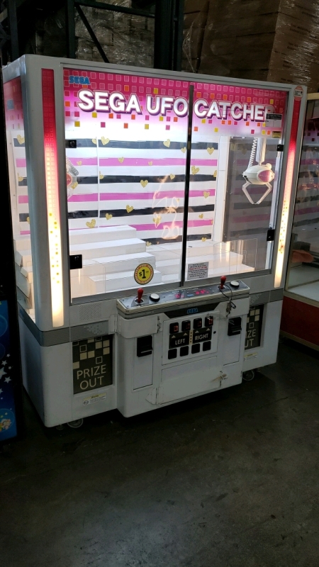 60" UFO CATCHER PRIZE CRANE MERCHANDISER SEGA W/ DBA'S