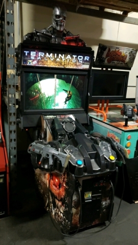 TERMINATOR SALVATION DELUXE SHOOTER ARCADE GAME RAW THRILLS