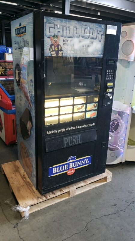 BLUE BUNNY ICE CREAM VENDING MACHINE CHILL OUT!