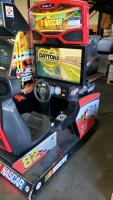 NASCAR 32" LCD RACING ARCADE GAME GLOBAL VR