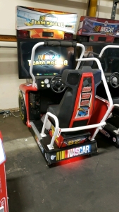 NASCAR TEAM RACING 46" LCD DELUXE ARCADE GAME GLOBAL VR