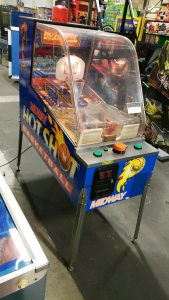 HOT SHOT WILLIAMS BASKETBALL SPORTS ACTION NOT A PINBALL