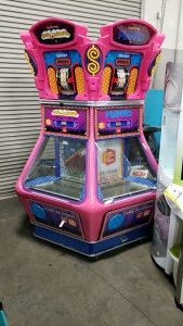 THE PRICE IS RIGHT 6 PLAYER TICKET REDEMPTION COIN PUSHER MACHINE ICE