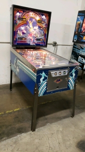 HOT DOGGIN' WIDEBODY BALLY CLASSIC PINBALL MACHINE