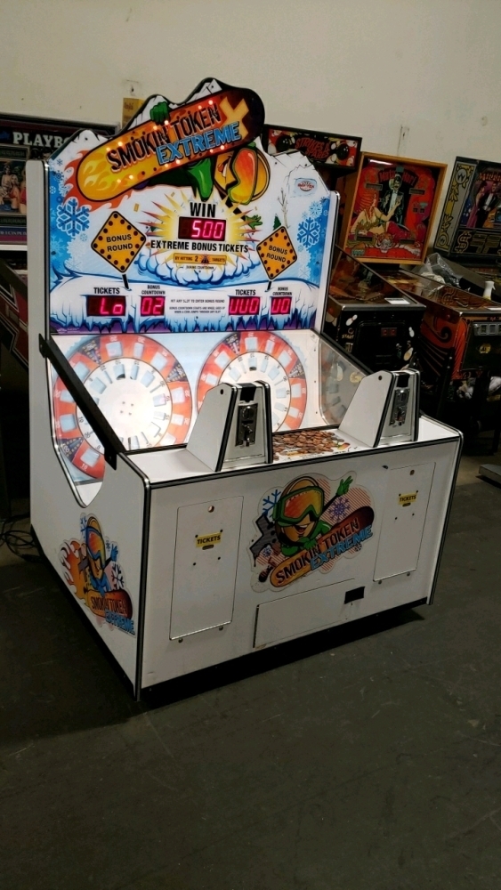 SMOKIN TOKEN EXTREME 2 PLAYER TICKET REDEMPTION GAME BAYTEK