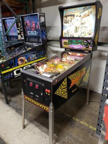 SPRING BREAK GOTTLIEB PINBALL MACHINE
