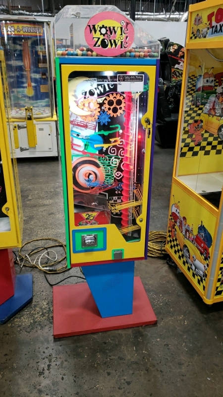 WOWIE ZOWIE KINETIC GUMBALL VENDING MACHINE