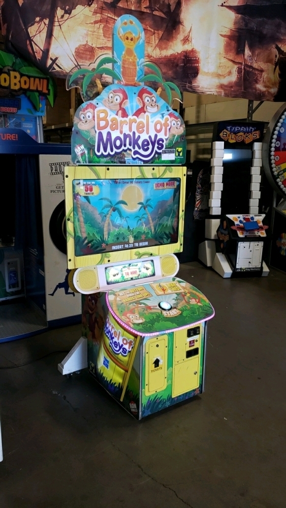 BARREL OF MONKEYS RAW THRILLS TICKET REDEMPTION GAME PLAY