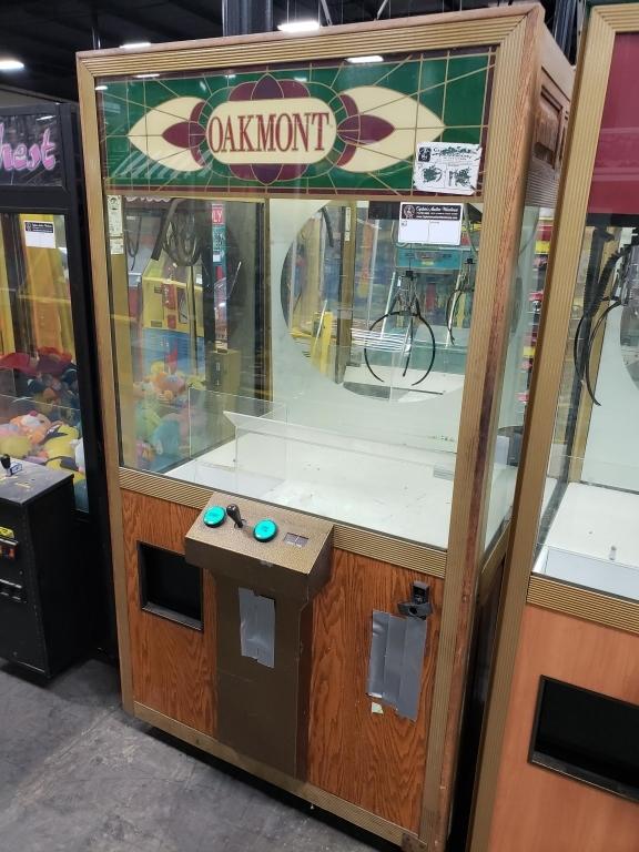 42" PREMIER OAKMONT PLUSH CLAW CRANE MACHINE CAB