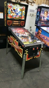 BLACK KNIGHT 2000 CLASSIC PINBALL MACHINE WILLIAMS 1989