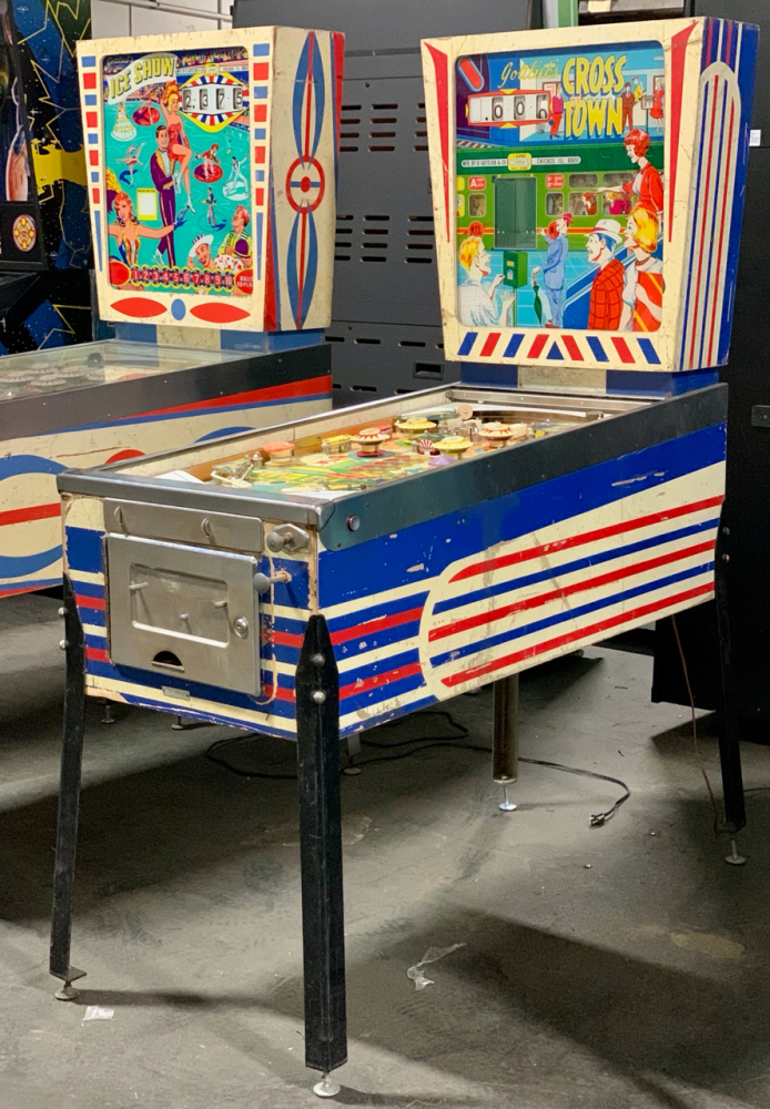 CROSS TOWN ELECTRO MECHANICAL PINBALL MACHINE GOTTLIEB 1966