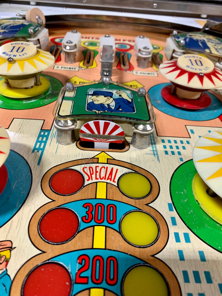 CROSS TOWN ELECTRO MECHANICAL PINBALL MACHINE GOTTLIEB 1966