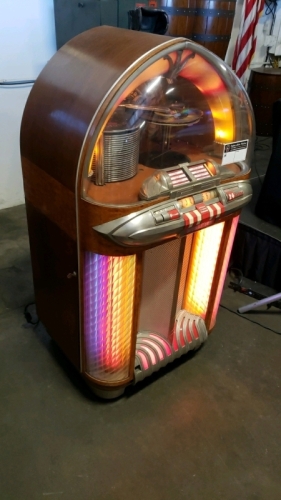 1948 WURLITZER 1100 ANTIQUE 45 RPM RECORD MUSIC JUKEBOX