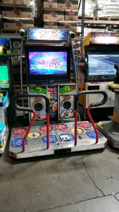 PUMP IT UP FIESTA EX LCD MONITOR 2 PLAYER DANCE ARCADE GAME ANDAMIRO