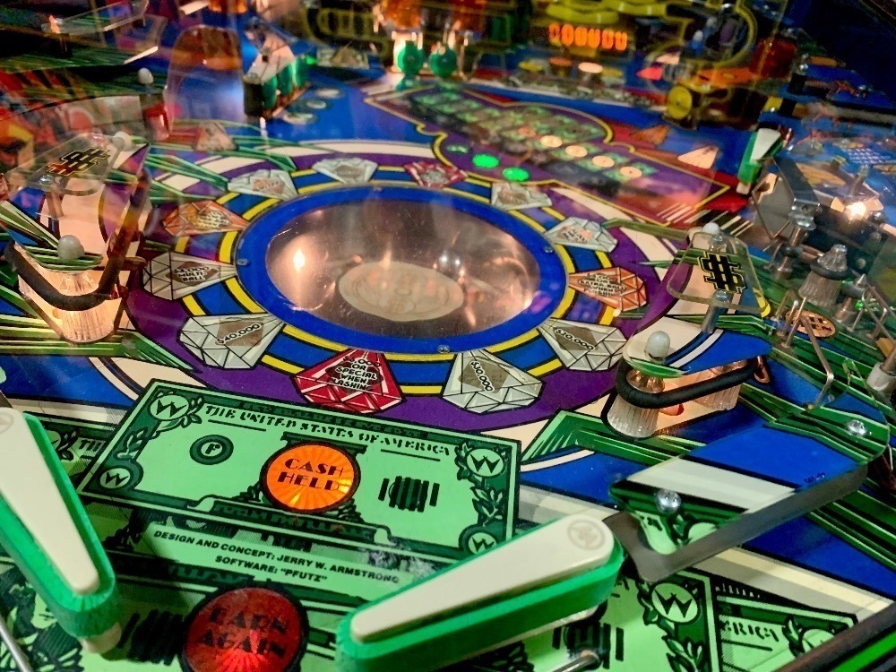 MILLIONAIRE PINBALL MACHINE WILLIAMS