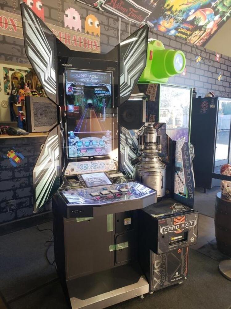 SOUND VOLTEX BOOTH KONAMI RYTHYM ARCADE GAME