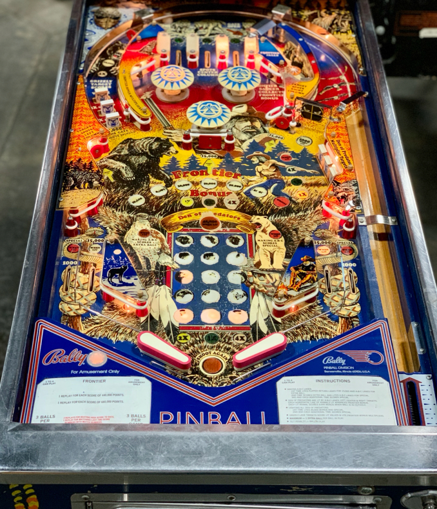 FRONTIER PINBALL MACHINE CLASSIC BALLY 1980