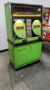 TURF CLUB HORSE RACING E.M. ARCADE GAME CHICAGO COIN CO. 1974