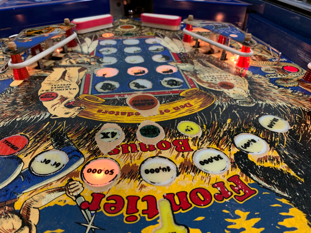FRONTIER PINBALL MACHINE CLASSIC BALLY 1980