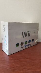 NINTENDO Wii CONSOLE White New in Open Box Complete