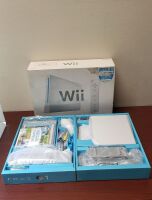 NINTENDO Wii CONSOLE White New in Open Box Complete - 2