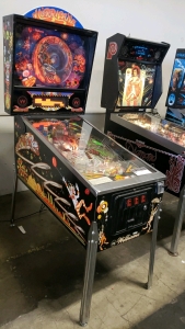 HURRICANE PINBALL MACHINE WILLIAMS