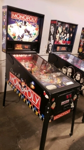 MONOPOLY PINBALL MACHINE STERN