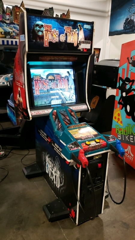 THE HOUSE OF THE DEAD SHOOTER ARCADE GAME SEGA