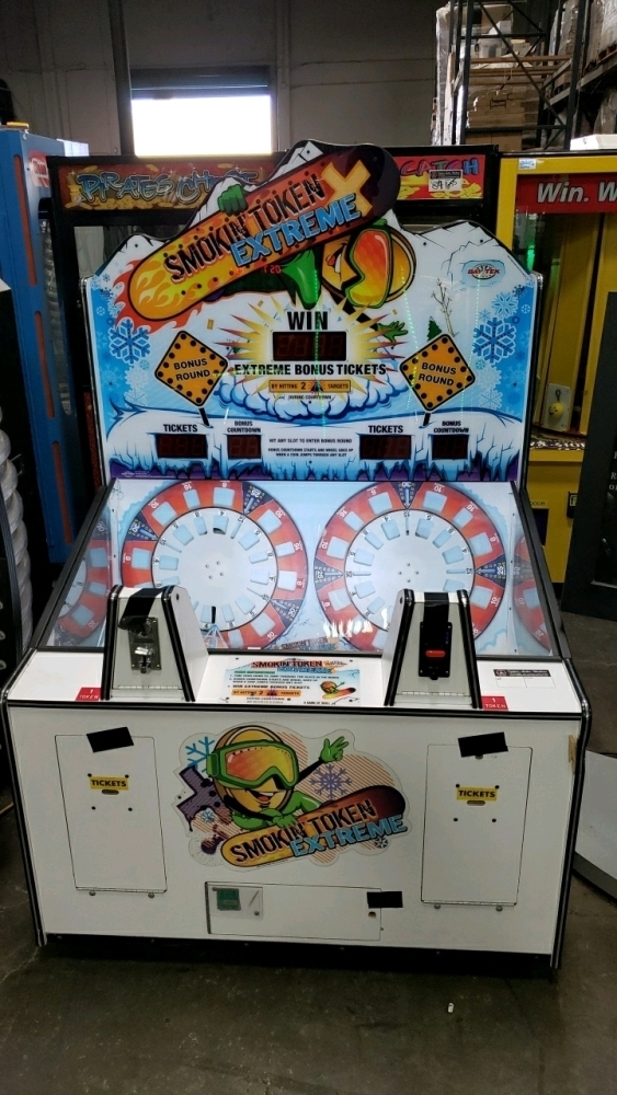 SMOKIN TOKEN EXTREME TICKET REDEMPTION GAME BAYTEK #1