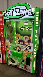 TOY ZONE PLUSH CLAW CRANE MACHINE