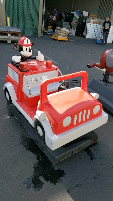 KIDDIE RIDE MICKEY MOUSE FIRE TRUCK RIDER