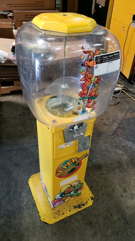 SUPER BOUNCE A ROO YELLOW CAPSULE SUPERBALL VENDING STAND #2