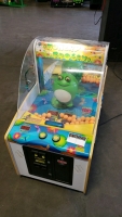 HUNGRY FROGGY 2 PLAYER TICKET REDEMPTION GAME - 3