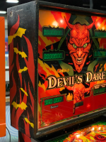 DEVIL'S DARE GOTTLIEB WIDEBODY PINBALL MACHINE 1982 - 5