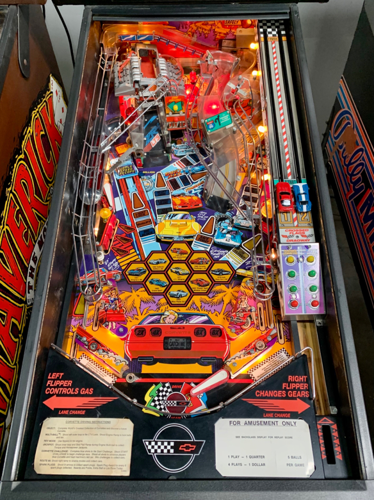CORVETTE PINBALL MACHINE BALLY 1994