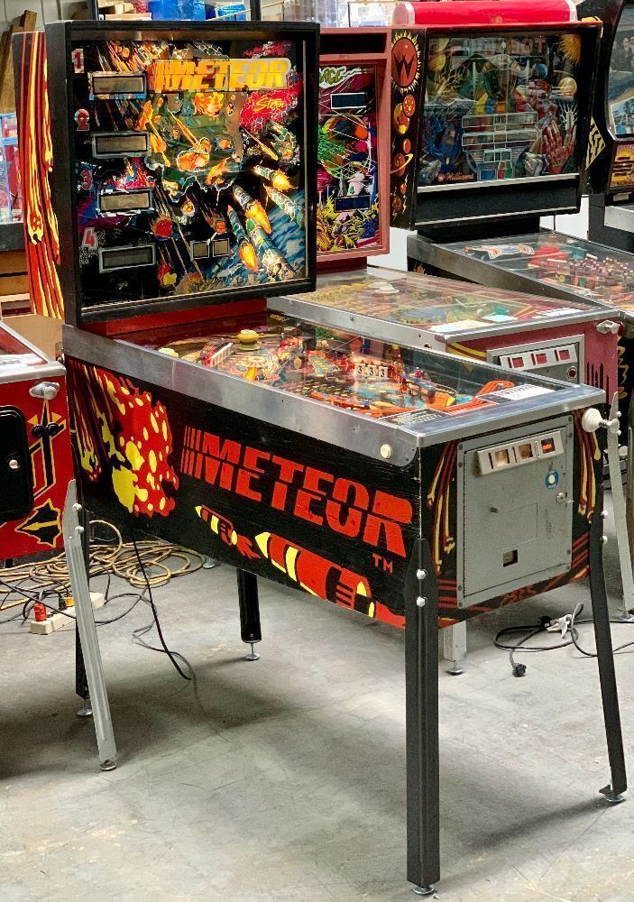 Meteor Pinball Machine - Vintage Arcade Superstore