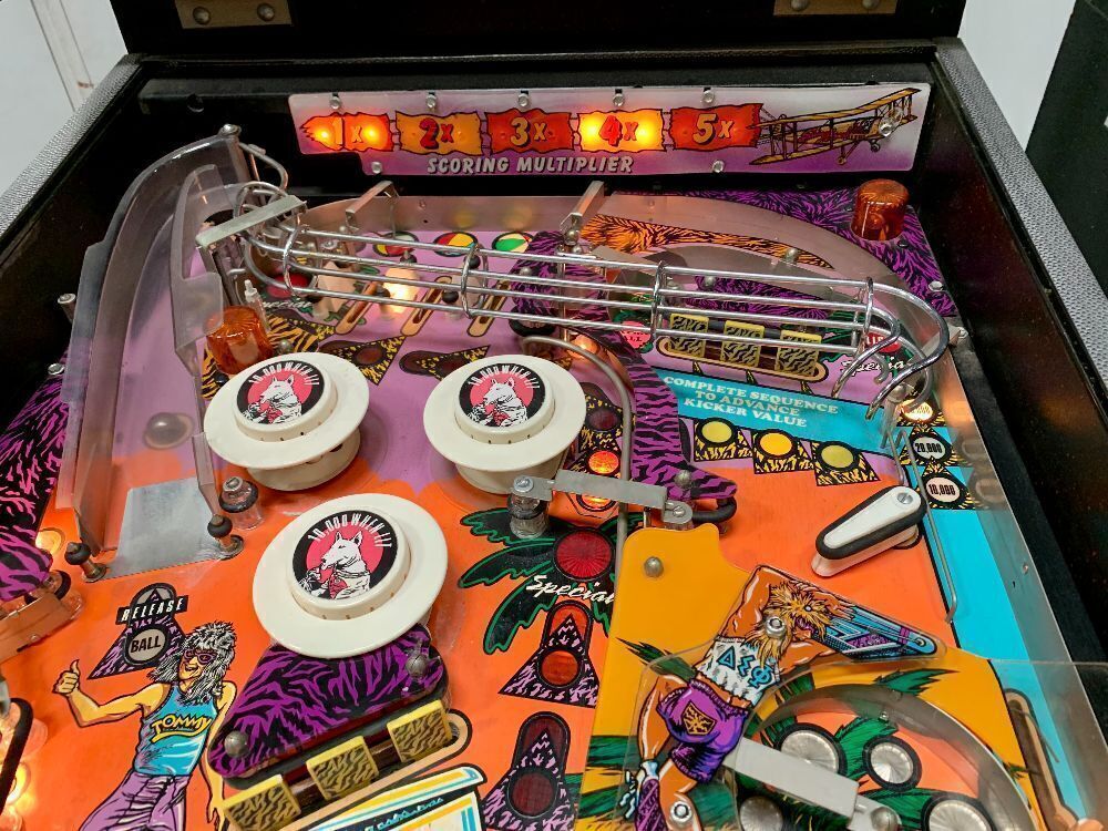 Spring Break Pinball Machine SPRING BREAK PINBALL MACHINE GOTTLIEB 1987