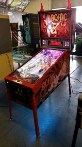 AC/DC LUCI PREMIUM EDITION PINBALL MACHINE STERN INC