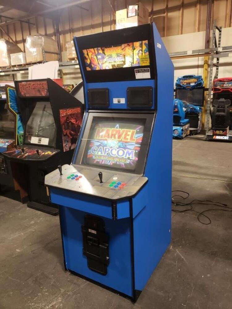 MARVEL VS. CAPCOM 25 BIG BLUE CAB ARCADE GAME