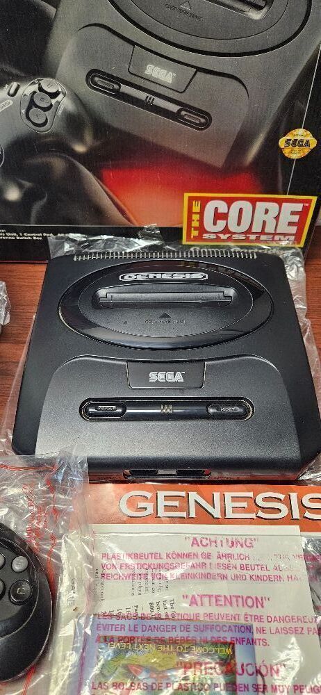 タカ　　SEGA GENESIS CORE SYSTEM Amazon.com: Sega Genesis Core System 2 - Video Game Console