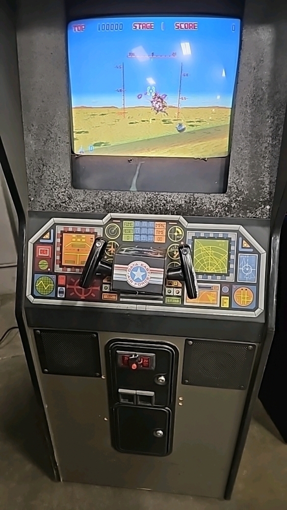 LOCK-ON UPRIGHT CLASSIC JET FIGHTER ARCADE GAME DATA EAST