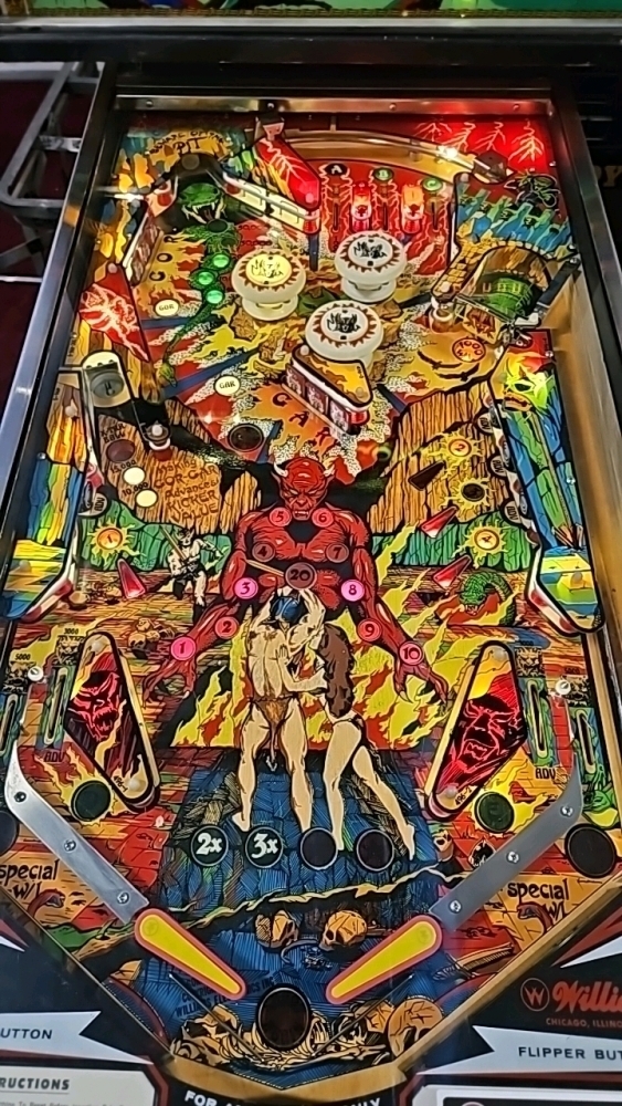 GORGAR CLASSIC WILLIAMS PINBALL MACHINE