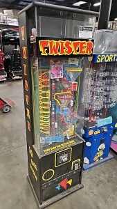 TWISTER BULK VENDING MACHINE