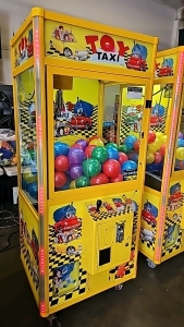 30" TOY TAXI PLUSH/BALL CRANE MACHINE NICE!! L@@K!! #2