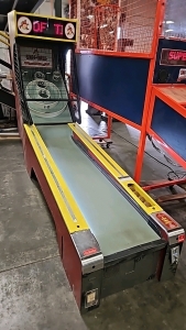 SKEEBALL CLASSIC ALLEY ROLLER REDEMPTION GAME