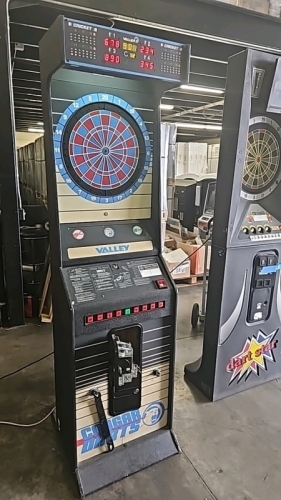 VALLEY COUGAR DARTS UPRIGHT SPORTS COIN OP SOFT TIP
