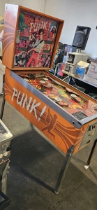 PUNK! PINBALL MACHINE GOTTLIEB 1982