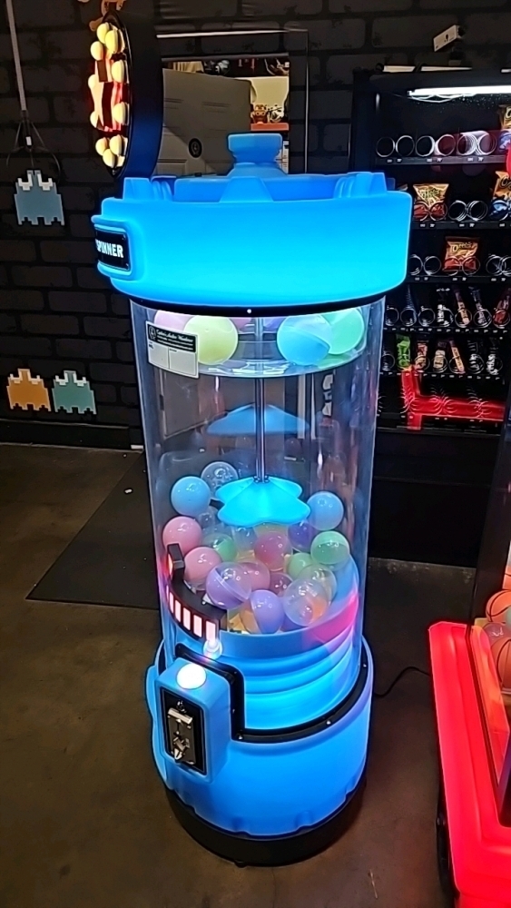 TOY SPINNER 4 CAPSULE PRIZE VENDING GAME BRAND NEW L@@K!!!