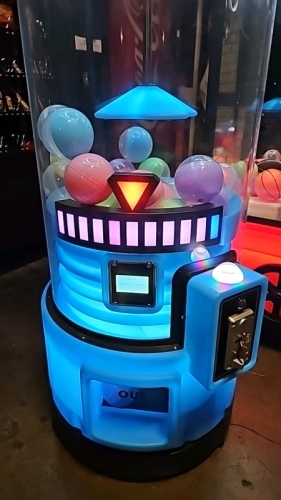 TOY SPINNER 4 CAPSULE PRIZE VENDING GAME BRAND NEW L@@K!!!